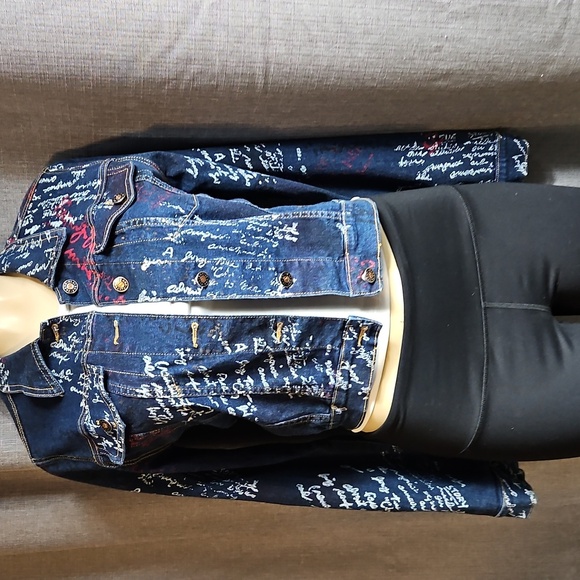 VINTAGE PLAYBOY GRAPHIC JEAN JACKET SIZE LGE - Picture 2 of 10